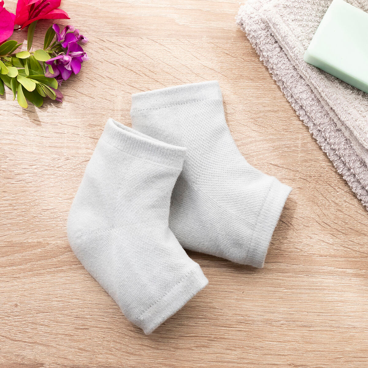 Moisturising Socks with Gel Cushioning and Natural Oils Relocks